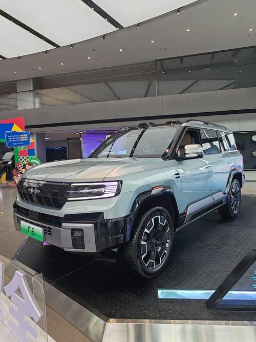 广州275比亚迪方程豹硬派越野的爆款，英菲尼迪35周年与你共成长